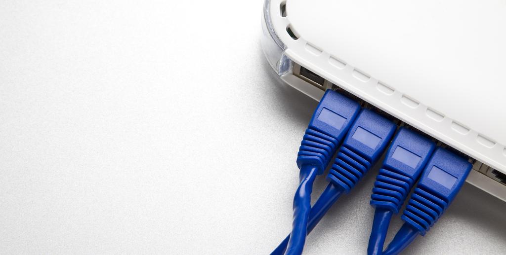 astigheder op til 1 Gbit åde kobber og fiber Et stærkt internet Udover telefoni kan I også få en lynhurtig internetforbindelse.