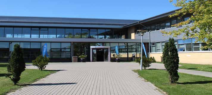 ESNORD KURSUSCENTER Velkommen til Esnord Kursuscenter Nordsjællands uddannelsescentrum for efteruddannelse Hvert år kompetenceudvikler vi mere end 10.000 kursister.