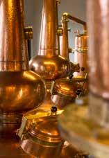 28084008 Hvedemalt destilleret til gin og lagret i 8-9 mdr på whisky- og sherryfade.
