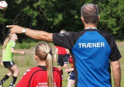 Før sin ulykke var Søren fodbold træner. Søren startede som fodboldtræner som 15 årig i 1992. Det skete i Vildbjerg for et pode hold. Dvs.