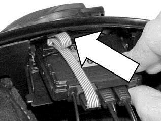 Skub stikket helt ind indtil forbindelsen er sikker stikket skal sidde helt inde I stikket (Fig. 7).