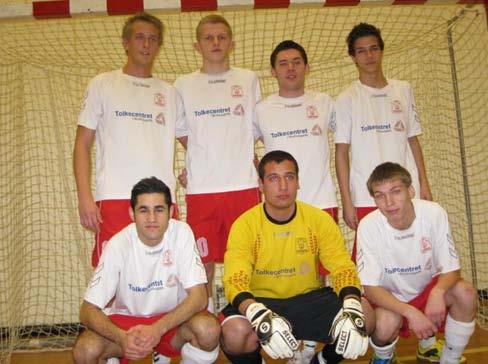 Herrefodbold Efterfølgende vil der være række korte udpluk af forskellige større begivenheder igennem året 2011 i herresenior fodboldafdelingen i Døvania DM i futsal Ved DM i Futsal for døve 2011