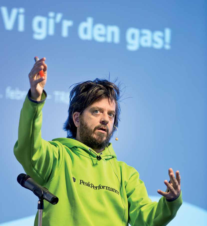 Vi giver den gas Der var masser af grin, gas og grøn energi på programmet, da projekt CO2014 var temaet på årets medarbejderdag i 2013 med underholdning af Anders Lund Madsen.
