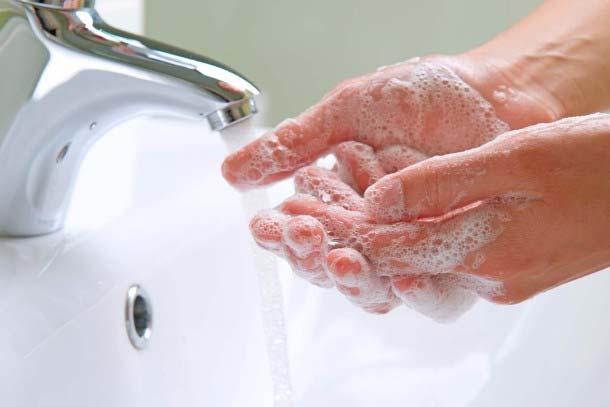 Sæbe/rengøringsmidler Stærk evidens i kombination med vådt arbejde, handske okklusion og andre irritanter
