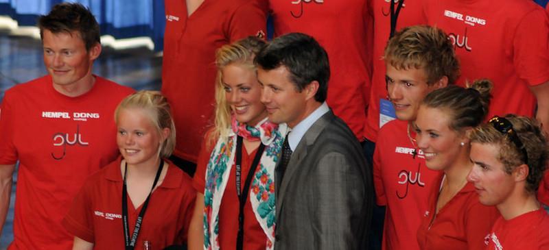 H.K.H. Kronprins Frederik er protektor Som sejlsportsnation har Danmark igennem årtier markeret sig blandt verdenseliten, og i dansk idræt er det sejlerne, der har bidraget med flest olympiske medaljer.