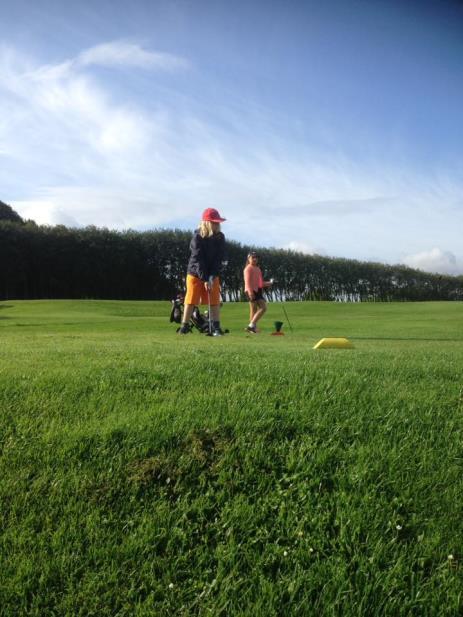 Handicap Alle golfspillere har, når de har fået tilladelse til at spille på deres golfbane, et handicap.