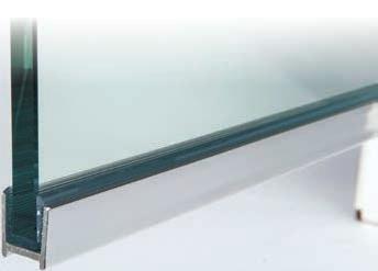 glaspaneler Lavere profil tillader maksimal glaseksponering 14,3 mm Benytter monolith hærdet glas 13,1mm 17,2mm 9,5 mm 9,5mm Kat. nr.