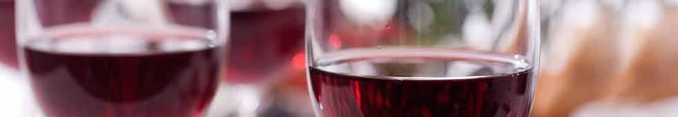 Vinkort komplekse Morando Chianti FL. 229,- rødvine Toscana, Italien Ung saftig vin fra hjertet af Toscana. En blød og elegant vin med fin syre og frugt. P Piazzo Barbera d AlbA FL.