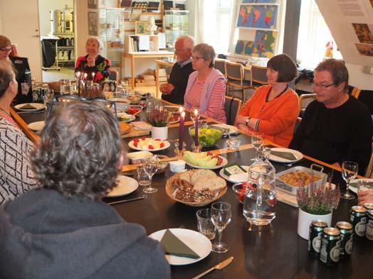 Besøg af vores søsterforening fra Aarhus Den 11. september havde vi den glæde, at 6 bestyrelsesmedlemmer fra DMÅ besøgte foreningens hus.
