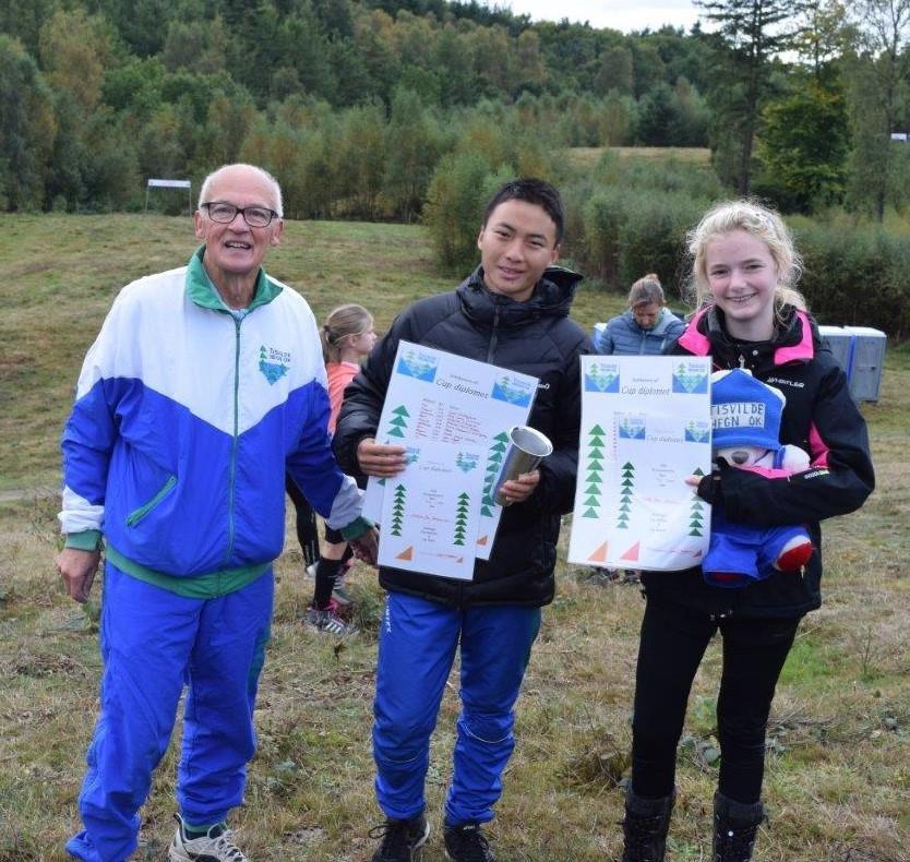 Mere om DM-hold For Tisvilde Hegn OK deltog 65 løbere, deraf 14 ungdomsløbere. De fem andre klubber havde sammenlagt 398 løbere med i skoven, svarende til 80 i gennemsnit.
