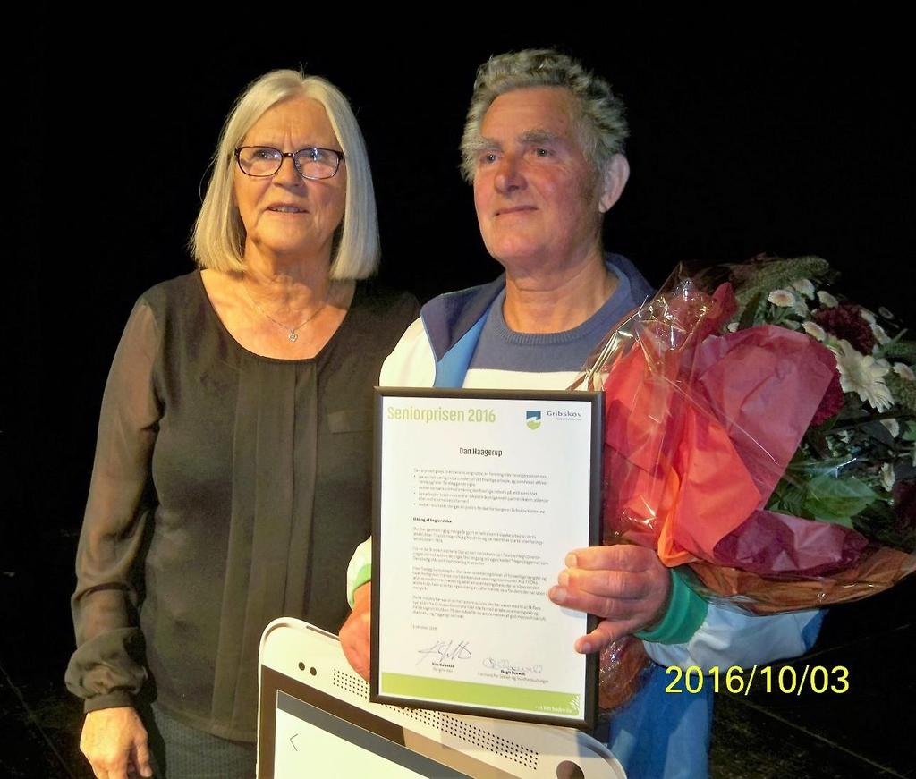 Dan får dette års Seniorpris i Gribskov Kommune Af Ea Bregensøe Mandag den 3. oktober var der ældremesse i Gribskov Kultursal, hvor kommunens Seniorpris for andet år blev uddelt.