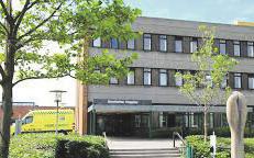 Efter en snak med dialysepersonalet tog jeg kontakt til regionshospitalet i Rønne og forespurgte om jeg kunne komme i dialyse der.