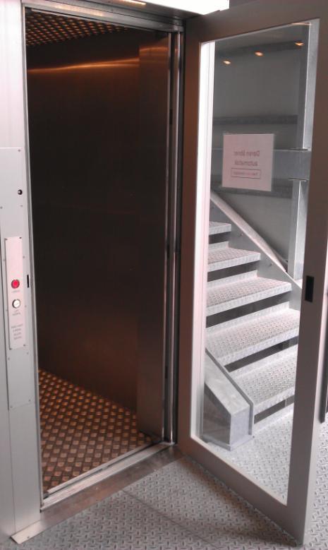AluLet LSCO Ny ELEVATORLIFT med lukket elevatorstol og impulstryk! For udendørs montering! AluLet LSCO leveres med løftehøjde efter ønske op til 30 meter.