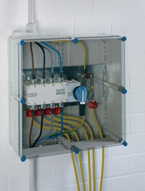 Kasser for omskifter (I-0-II) med omskifter iht. IEC 60947-3 Hovedomskifteren (I-0-II) fra Hensel skifter sikkert til en stand-by strømforsyning.