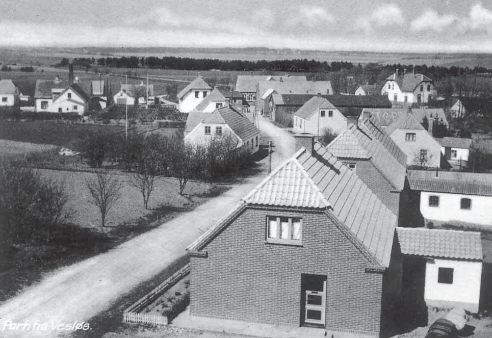Vesløs Stationsby 1950, udstykket fra Vesløsgård 1910-12.