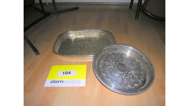 Kat: 104. 2 stk. ovale fade i sølvplet (m/brugsspor - se godt på billede!