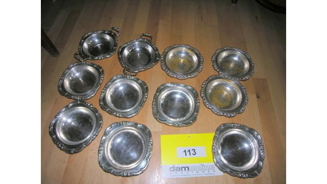 42 stk. sovse skåle i sølvplet. (m/brugsspor - se godt på billede!) Kat: 113. 11 stk.