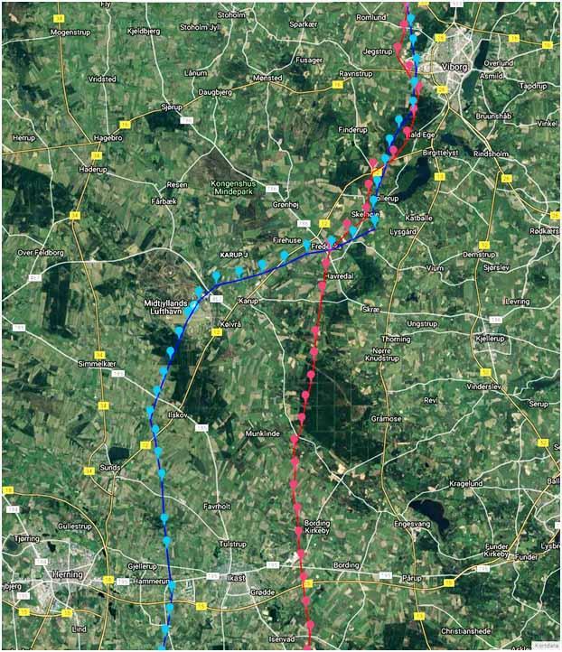 Blå due tager en mere vestlig rute end rød due, hvor blå due rammer midt mellem Herning og Ikast, medens rød due kører højre om Ikast.