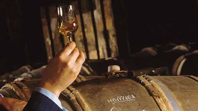 Resultatet er en moderne og elegant cognac kendetegnet ved noter af lakrids, svesker og honning