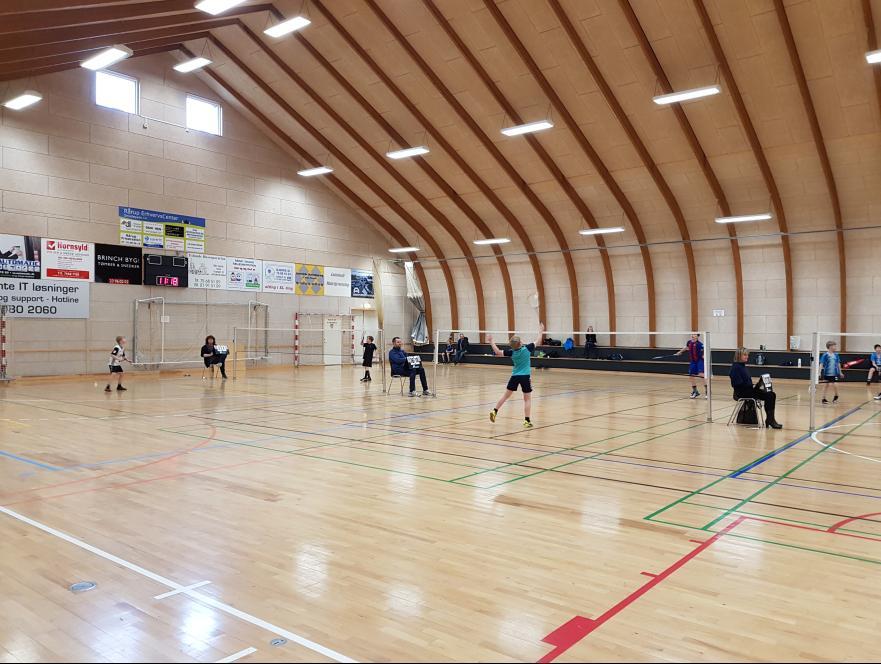 Badminton-stævne i Rårup-hallen. Lørdag d. 17. marts, blev der afholdt badminton-stævne i Rårup.