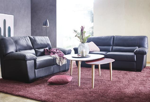 998,- FÅS KUN HOS MØBLÉR DANSK PRODUCERET Capri sofa med chaiselong Monteret med slidstærkt antracitfarvet stof i dessin Elena.