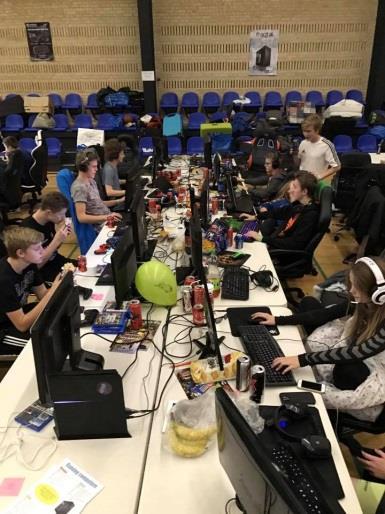 I sidste weekend holdt Ungdomsskolen og NNP, LAN-party i Idrætscenter Vendsyssel(ICV) i Vrå. 330 spilleglade deltagere brugte deres weekend på gaming, konkurrencer og hygge.