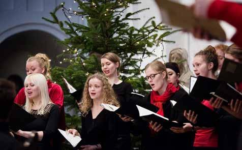 JULEKONCERT Julekoncert Fredag d. 14. december kl. 15.00 Aarhus Domkirke Konservatoriets kor, ensembler og solister fejrer traditionen tro julen med et overflødighedshorn af julemusik.