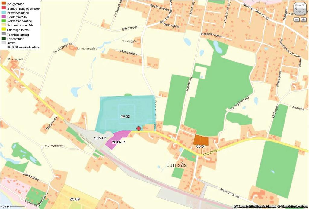 Figur 3, Kort der viser lokalplanområdet 2E.03 (angivet med turkis på kortet). Fabrikken ligger i udkanten af landsbyen Lumsås.