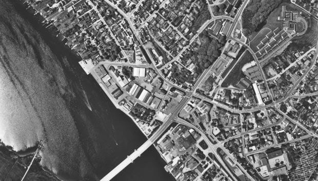 Lokalplanområdet Lokalplanen er udarbejdet for et område i Hadsund Midtby, som bl.a. omfatter byens væsentligste handels- og strøggader: Østergade, Vestergade (til Markedsgade), Storegade,