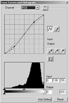 Mens Shift tasten (Windows) eller Command tasten (Macintosh) holdes nede, trykkes på "1" for at vise den røde kanal, "2" for at vise den grønne kanal, "3" for at vise den blå kanal eller "0" (nul)