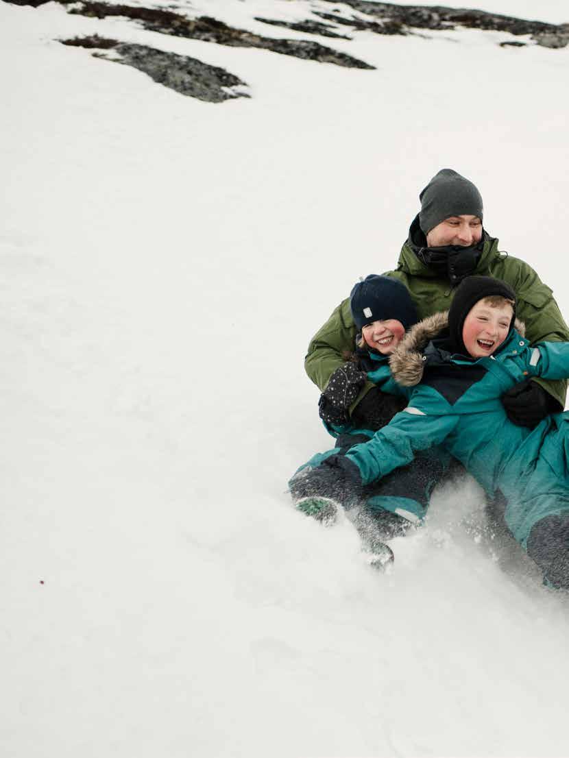 Kenneth Vith glæder sig over, at hans to børn ikke er bange for den grønlandske natur, men samtidig har fået respekt for den, ikke mindst den kolde vinter. Man får respekt for naturen GRØNLAND.