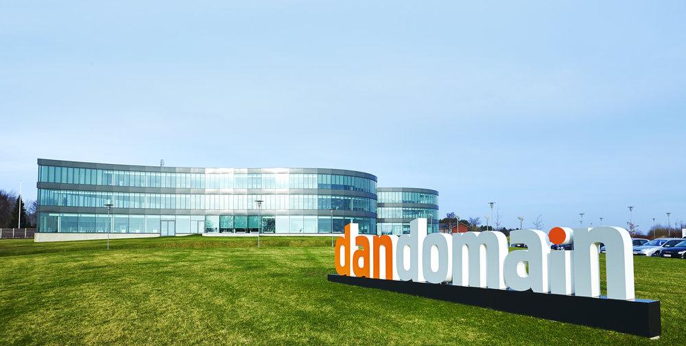 IT-virksomheden DanDomain indgår partnerskab med europæisk hostinggigant og går fra 70 til 550 specialister Belgiske Intelligent, som indtager en ubestridt førsteplads inden for hosting i