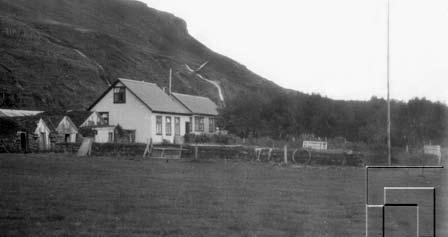 Í Vatnsfirði var veitingaskálinn Flókalundur byggður árið 1961 og í framhaldinu útbúin gistiaðstaða fyrir 40 manns.