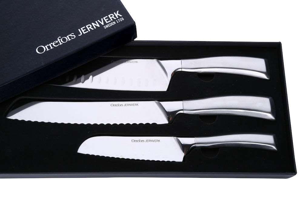 Madlavning - Knivsæt Orrefors Jernverk 3-pak køkkenknive Et meget nyttigt og eksklusivt knivsæt bestående af tre knive; japansk