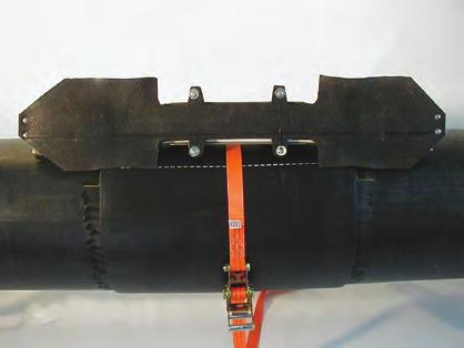 2.12.4 BandJoint - TwinPipe Ø225 315 mm Formontage af BandJoint, fortsat De 2 streger i rundgående retning anvendes til centrering af BandJoint for at sikre, at alle indlagte svejsetråde har kontakt