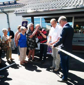 Kirkelige foreninger Kirkens Korshær og Mission Afrika åbner ny butik af Tove Larsen Den 1. juni flyttede vores genbrugsbutik i Aabybro fra Vestergade til Østergade, til den gamle Aldibutik.