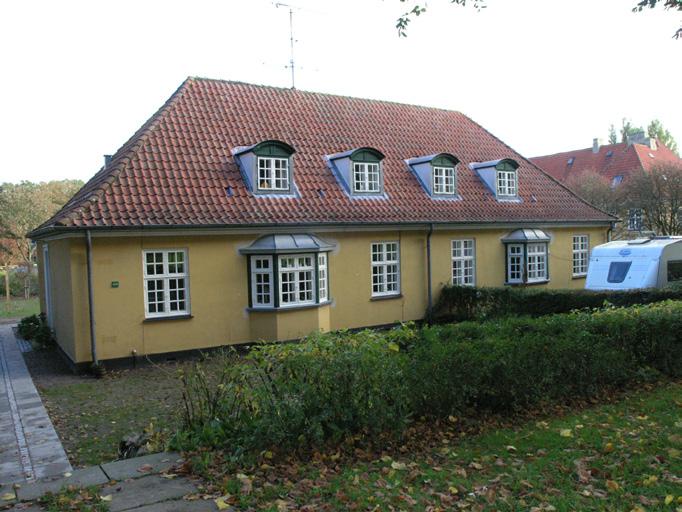 64 A og B Funktionærboliger Dobbelthuse i 1½ etage.
