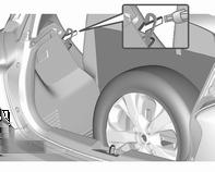 166 Pleje af bilen placeres et hjul i reservehjulsfordybningen, der er bredere end reservehjulet, kan bundbelægningen lægges oven på hjulet.
