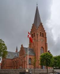Fællesgudstjeneste Nykøbing kirke inviterer en gang om året til fællesgudstjeneste sammen med de andre plejehjem.