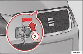 fare. Fig. 8 Se placering på s. 9-10. Stands motoren, tag tændingsnøglen ud, og træk håndbremsen. Hvis bilen har manuel gearkasse, skal du sætte gearstangen i frigear.