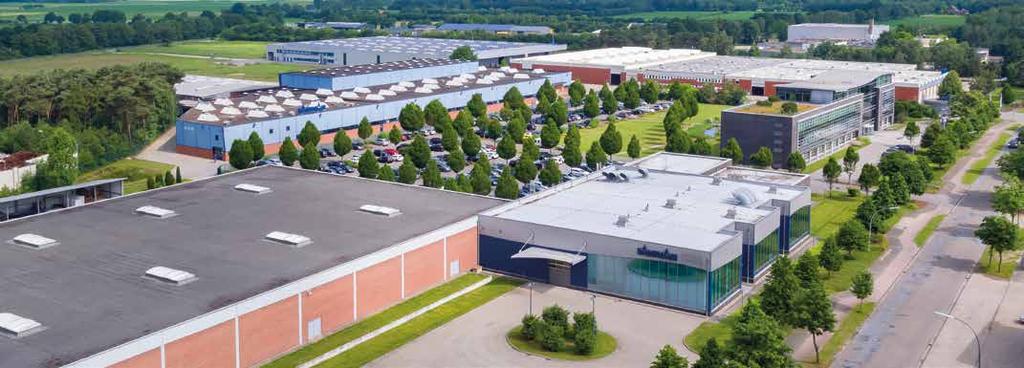 Foruden hovedsædet i Lingen, Niedersachsen, der huser administration og produktion, har Kampmann GmbH produktionsanlæg to steder i hhv. Sachsen-Anhalt og Łęczyca, Polen. Kampmann UK Ltd.