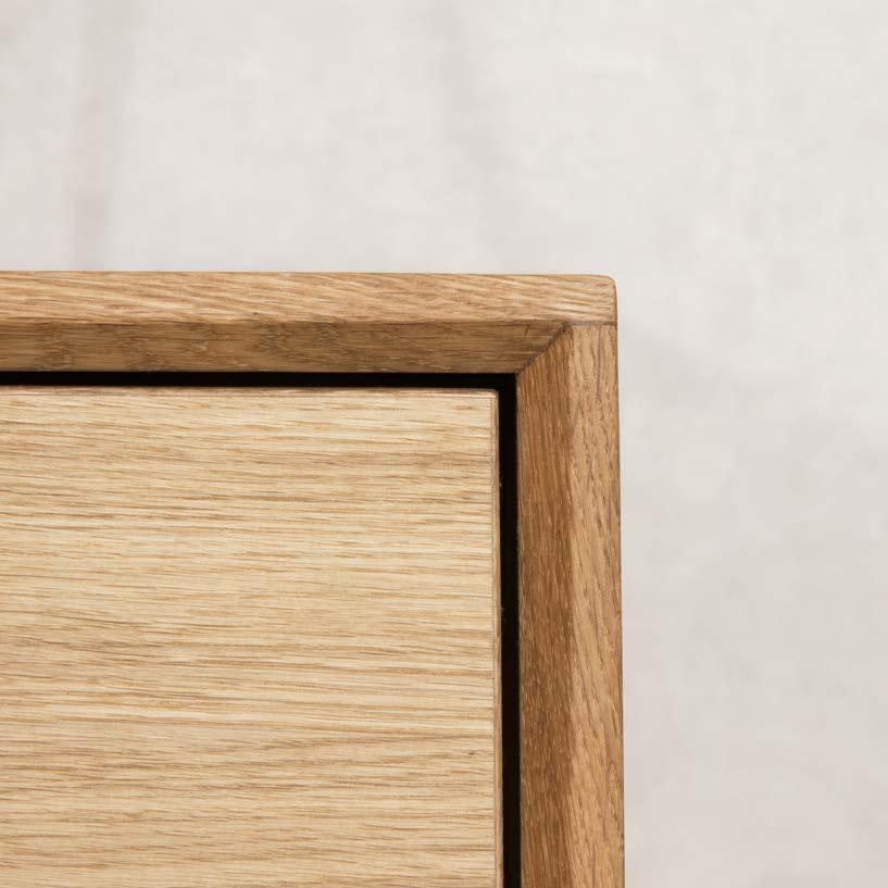 Sideboard Sideboard Sideboard: ESS06 Color: oak - 4 UP Leg: