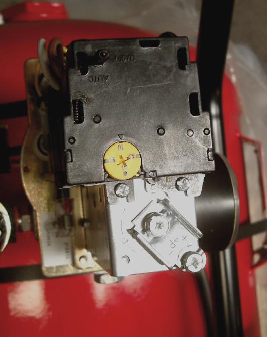 Tankvolumen: minimum l Driftsinterval kompressor: 8- bar Sammen med manual for kompressor findes en lynkobling, som skal monteres i enden af beholderen, så man har et ekstra udtag.