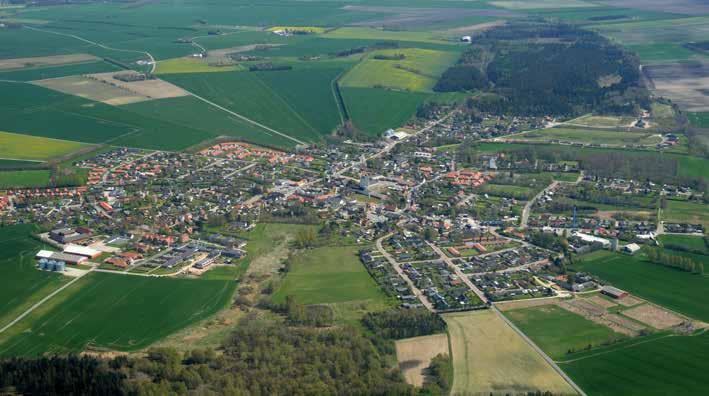 COLOURBOX 6. Landdistrikter i udvikling Der bor ca. 1.130.000 mennesker i landdistrikterne i 2012. Det svarer til ca. 20 pct. af Danmarks befolkning.