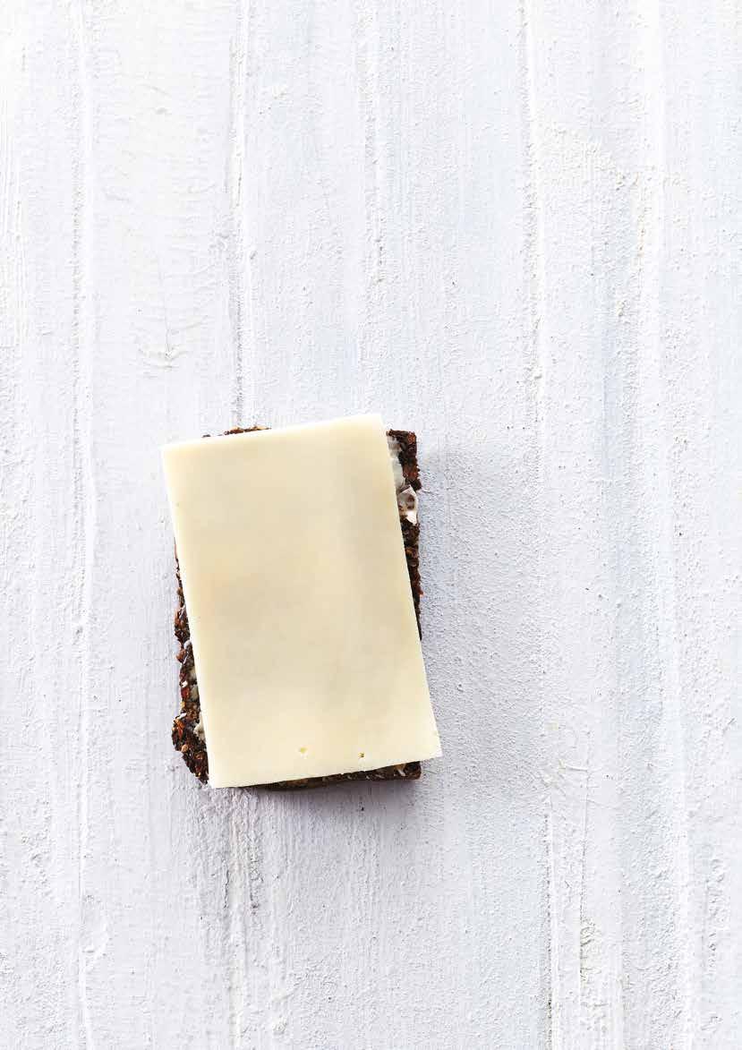 nyhed! ost i skiver, der passer til et halvt stykke rugbrød Bogpak Ca. 170 skiver á ca. 30 g pr.