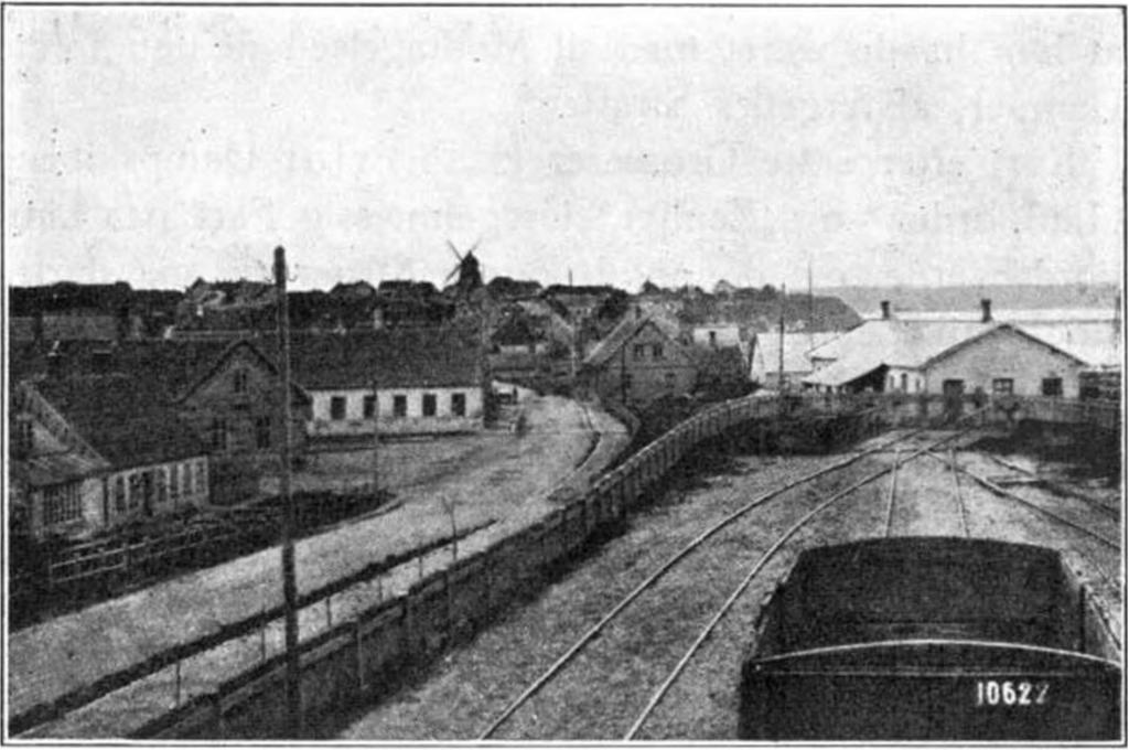 Den første Dam Struer Østergade først i 1870 eme, set fra Banegaardsvej.