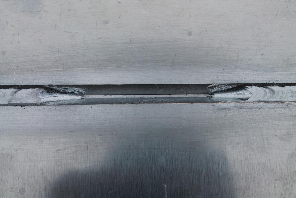 Bilag H Start/stop teknik ved MIG-svejsning På grund af den høje varmeledningsevne i aluminium, vil en svejsestart typisk have manglende indtrængning i grundmaterialet.