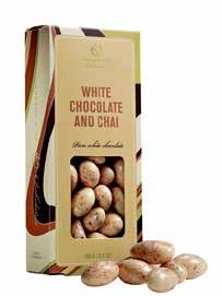 Salted peanuts covered with intens milk chocolate from Java.