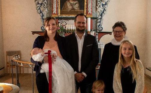 14. oktober 2018: Dåb af May Nygaard Lund Madsen, datter af Anne Nygaard Lund Thomsen og Michael Lund Madsen Karup: Solveig