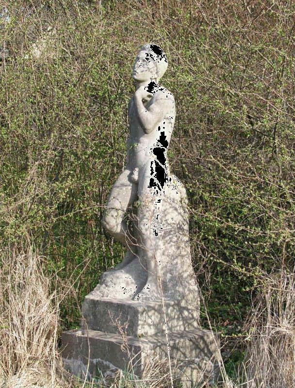 13. Kain Thomas Hansen, 1926, fransk kalksten. Skulpturen blev først opstillet i Byparken i 1954. Motivet er taget fra Bibelen "Kain og Abel".